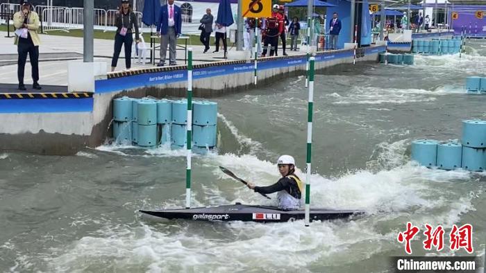 中国台北选手张筑涵亚运皮划艇女子单人划艇夺