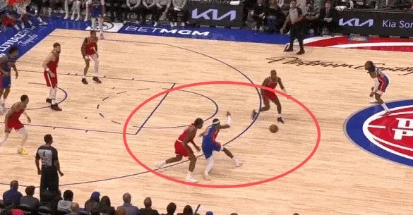 伦纳德长臂预判锁定抢断王争夺战