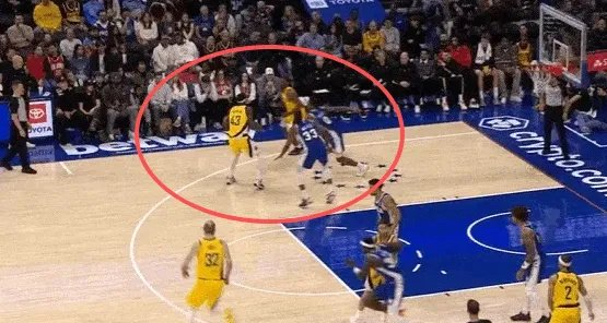 伦纳德长臂预判锁定抢断王争夺战