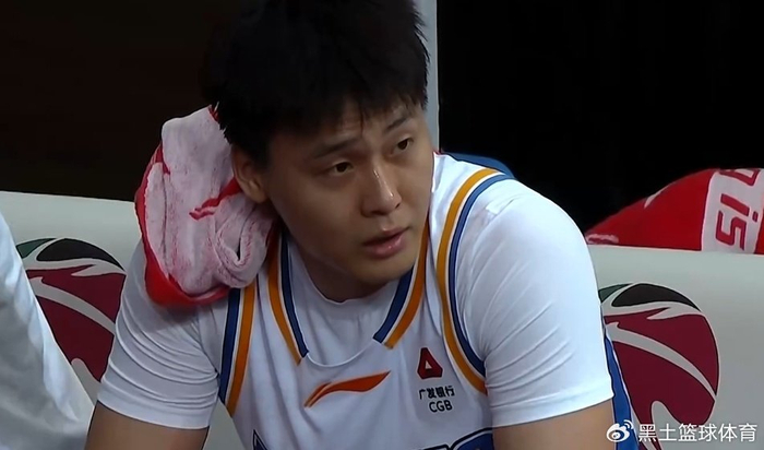 广东男篮主场迎战北京，阵容配置成关键对决