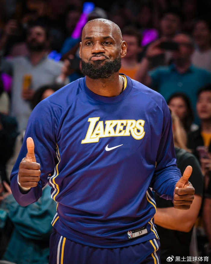 湖人三巨头化学反应爆发 詹姆斯转型成关键