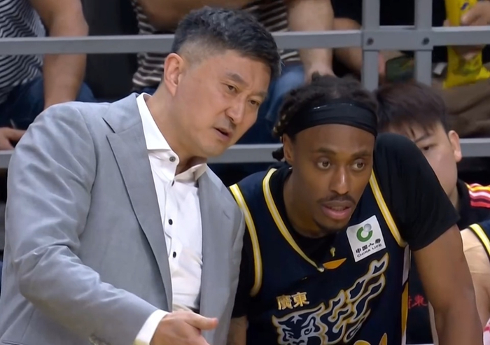 萨林杰伤退暴露广东外援轮换短板 广东男篮小外